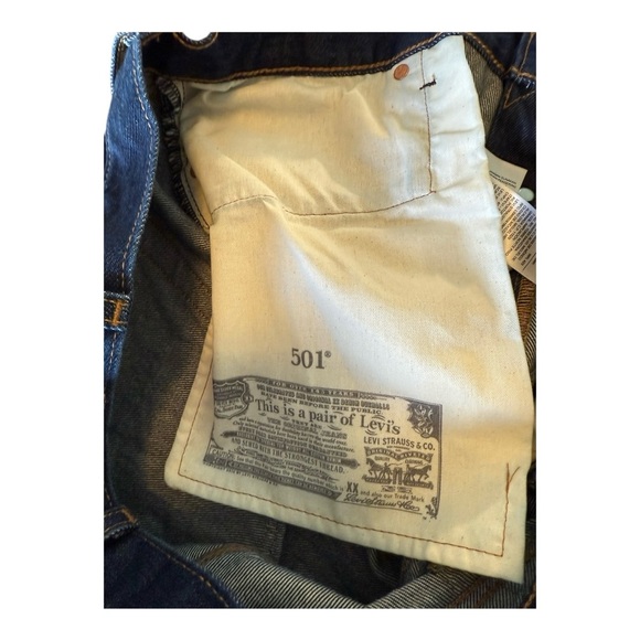 Levis 501 Jeans Mens 42x34 Blue Denim Straight Leg Button Fly Classic Fit - Picture 6 of 13